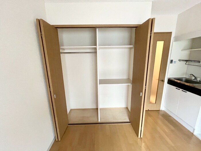 物件内観写真16　(収納)