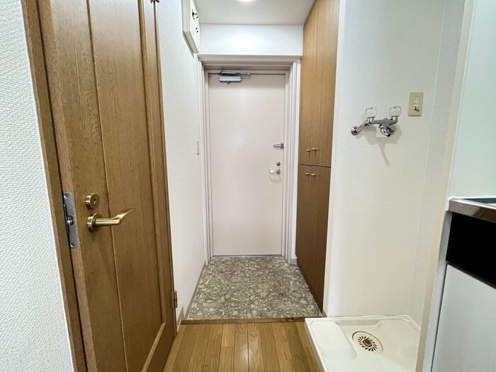 物件内観写真19　(玄関)