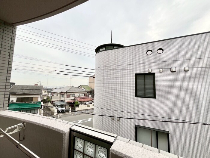 物件内観写真20　(室内からの展望)