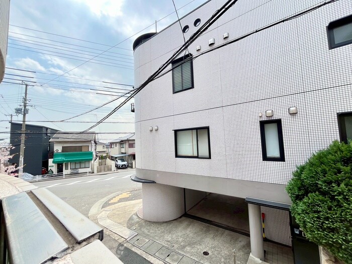 物件内観写真22　(室内からの展望)