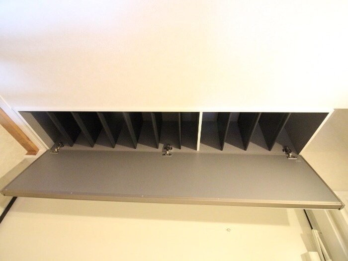 物件内観写真7　(靴箱)