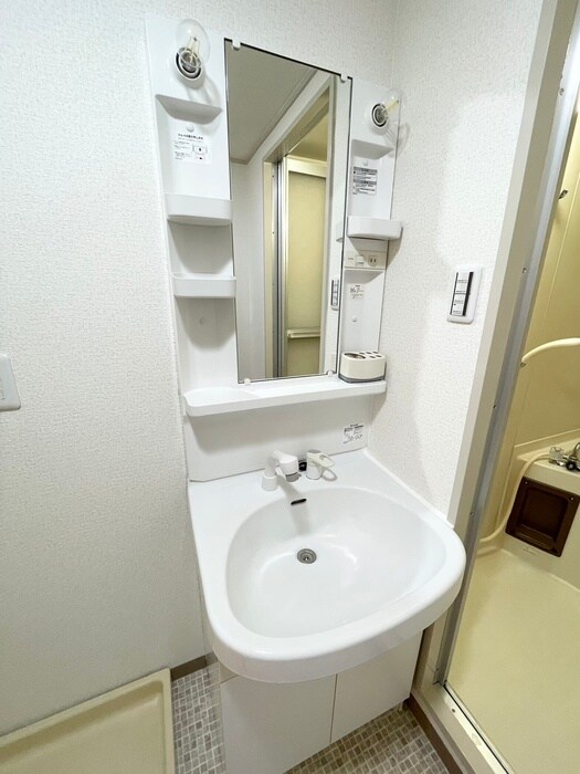 物件内観写真13　(洗面)