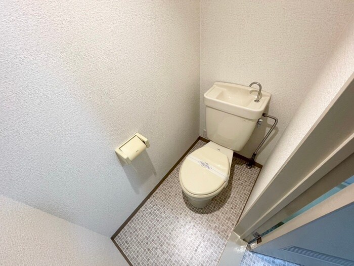 物件内観写真14　(トイレ)