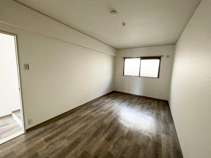 物件内観写真19　(居室)