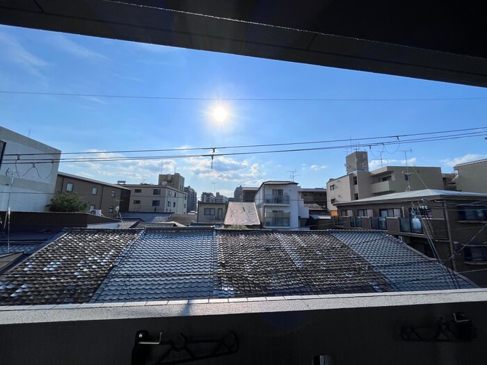 物件内観写真13　(室内からの展望)