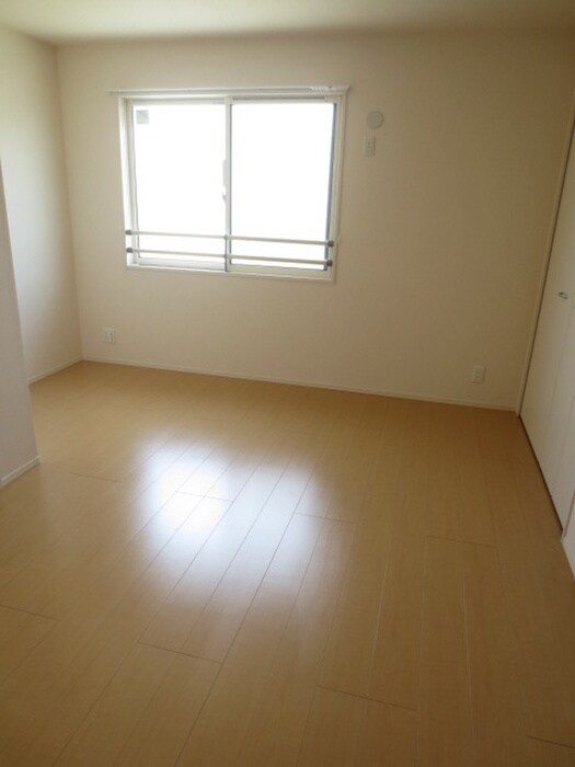 物件内観写真12　(居室)