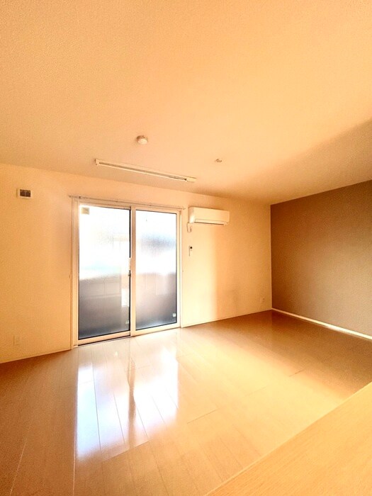 物件内観写真13　(内観写真)