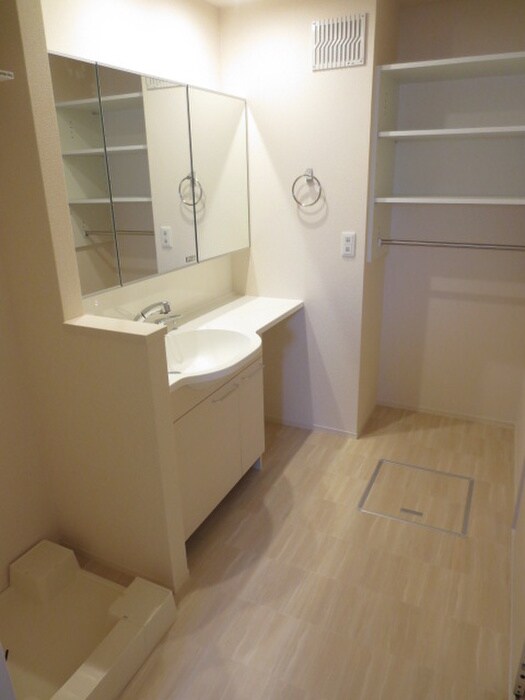 物件内観写真15　(洗面)