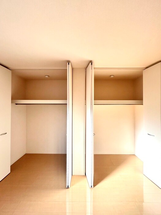 物件内観写真16　(収納)