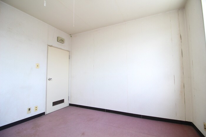 物件内観写真10　(居室)