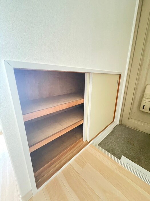 物件内観写真9　(靴箱)