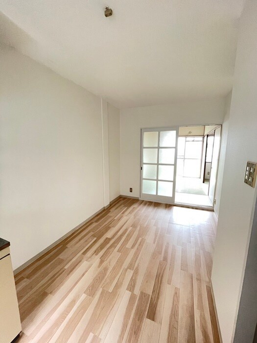 物件内観写真11　(居室)