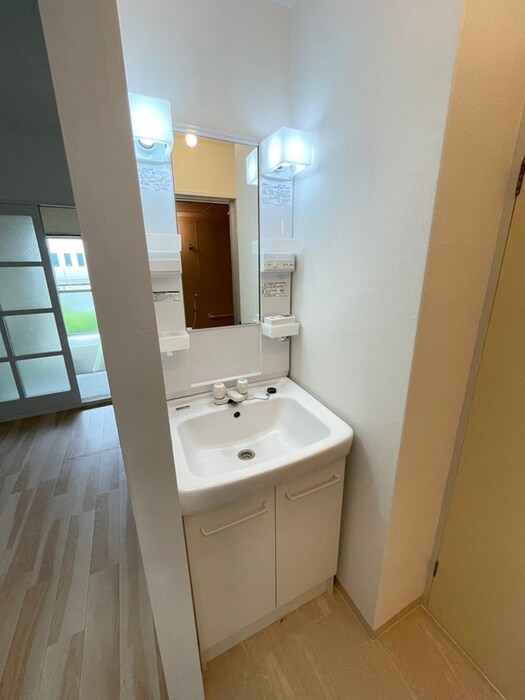 物件内観写真18　(洗面)