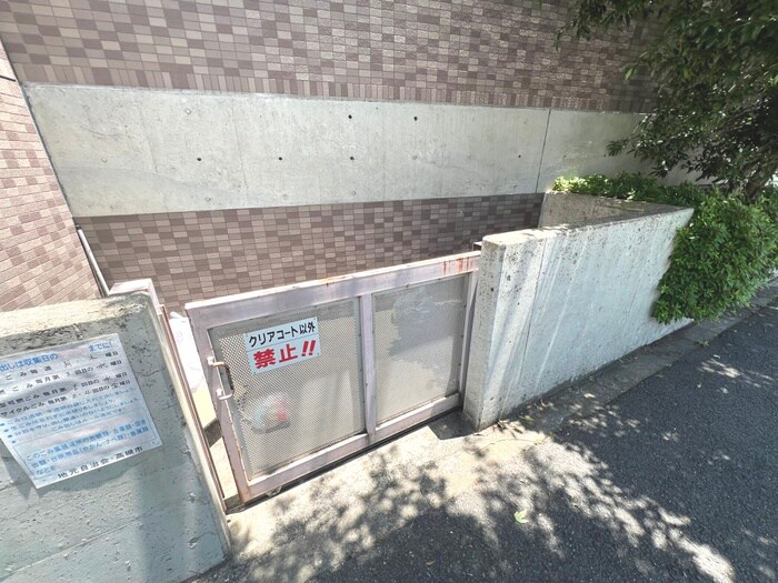 物件外観写真6　(建物設備)