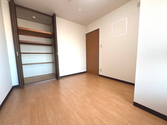 物件内観写真17　(居室)