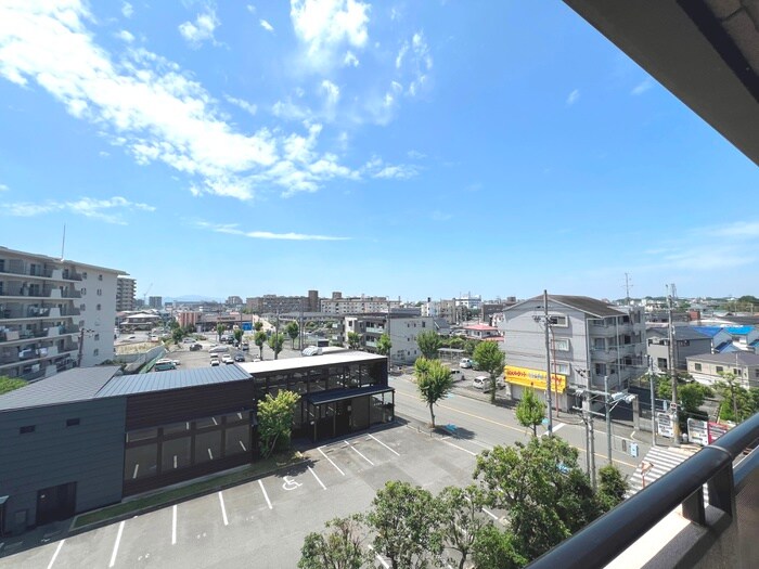 物件内観写真22　(室内からの展望)