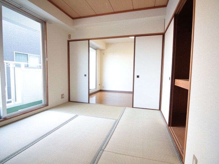 物件内観写真9　(居室)