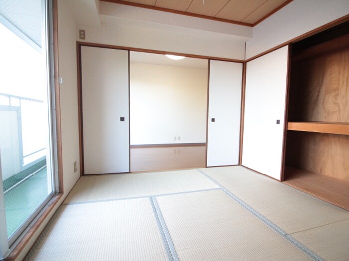 物件内観写真10　(居室)