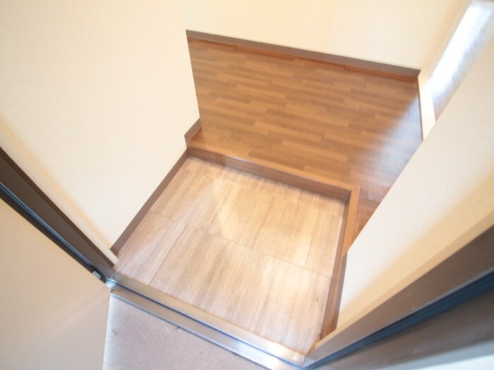 物件内観写真17　(玄関)