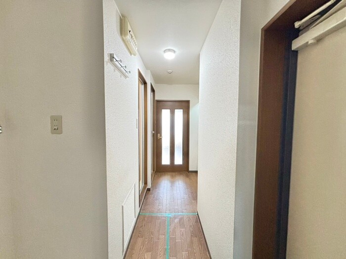 物件内観写真19　(廊下)