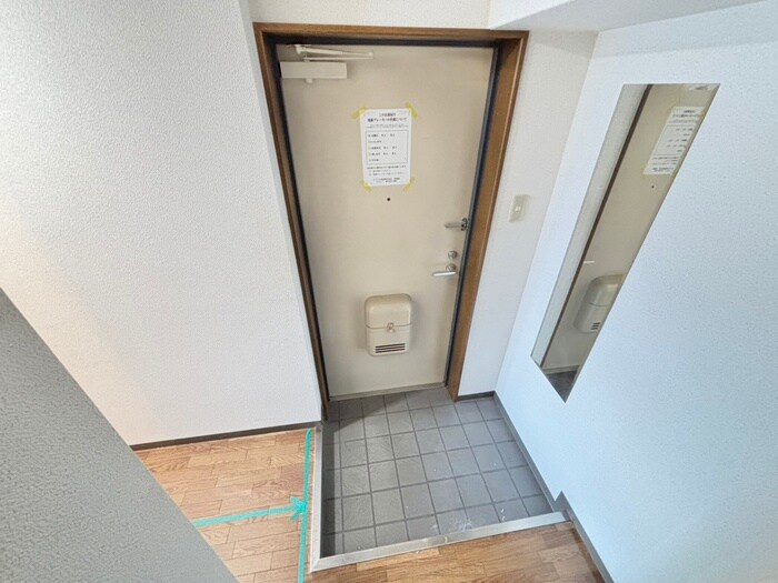 物件内観写真20　(玄関)