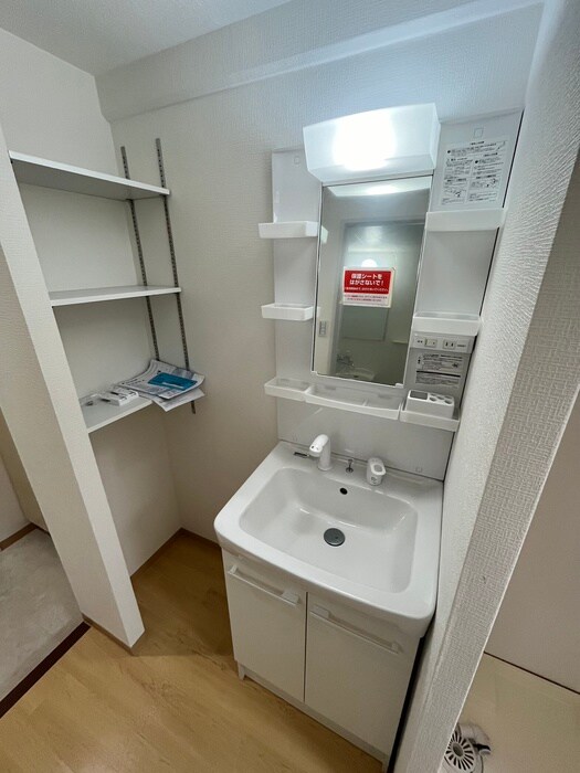 物件内観写真9　(洗面)