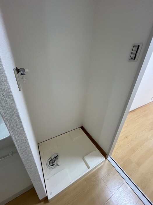 物件内観写真19　(洗濯機置場)