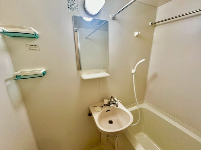 物件内観写真12　(洗面)