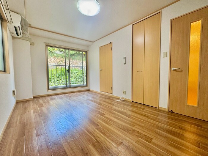 物件内観写真22　(居室)