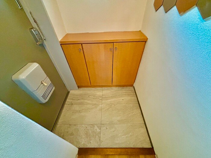 物件内観写真21　(玄関)