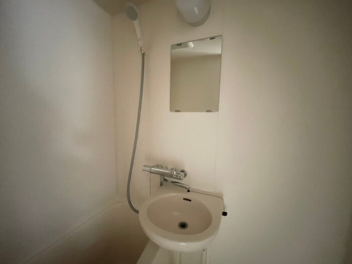 物件内観写真12　(洗面)