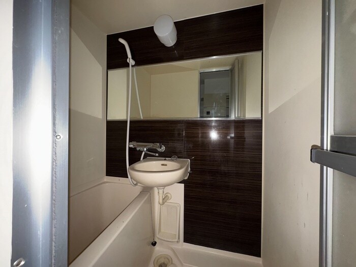 Aurora Court兵庫駅前の洗面