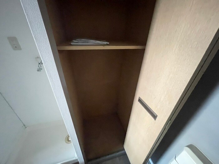 物件内観写真15　(収納)