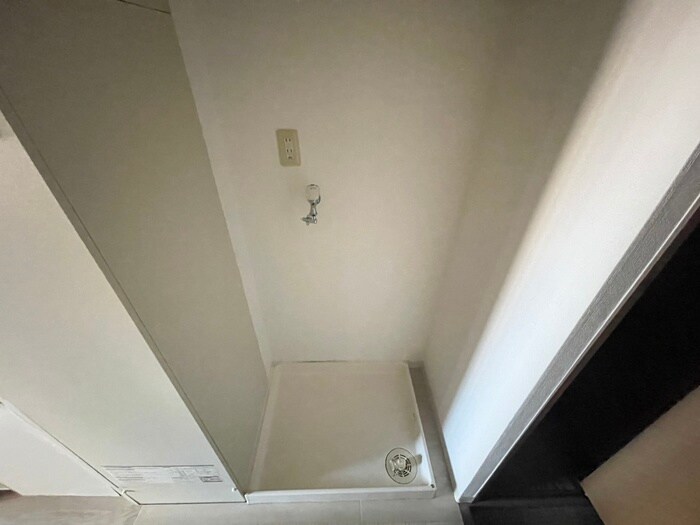 物件内観写真19　(洗濯機置場)