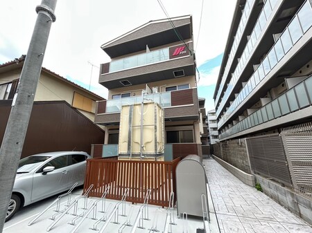 F asecia Canare外観写真