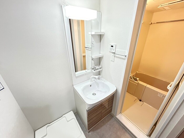 物件内観写真16　(洗面)