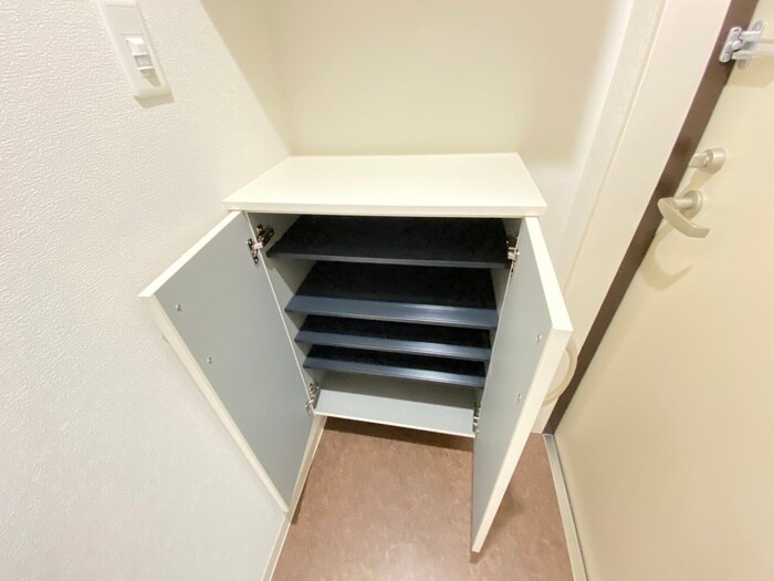 物件内観写真18　(靴箱)