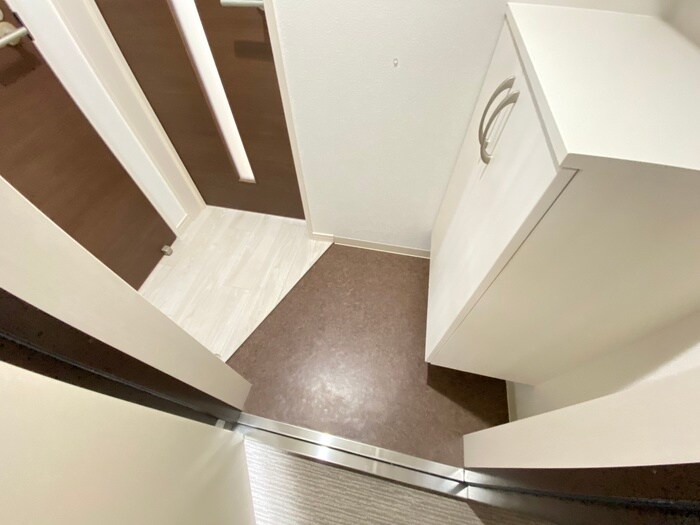 物件内観写真19　(玄関)