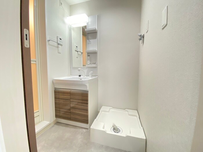 物件内観写真19　(洗濯機置場)