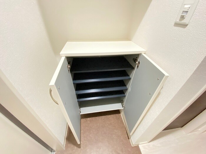 物件内観写真19　(靴箱)