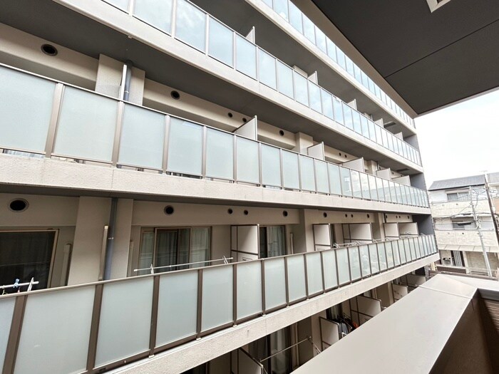 物件内観写真22　(室内からの展望)