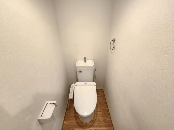 物件内観写真15　(トイレ)