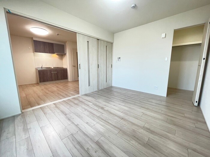 物件内観写真9　(居室)