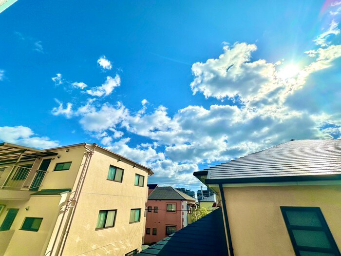 物件内観写真18　(室内からの展望)