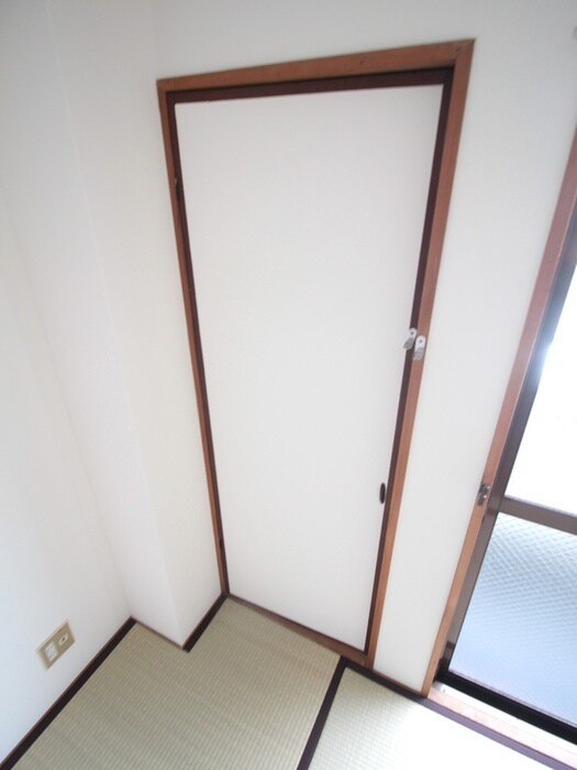 物件内観写真15　(収納)