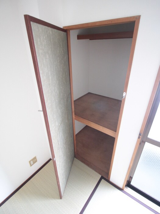 物件内観写真16　(収納)