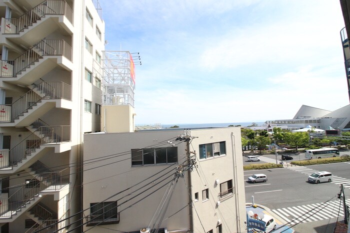 物件内観写真22　(室内からの展望)