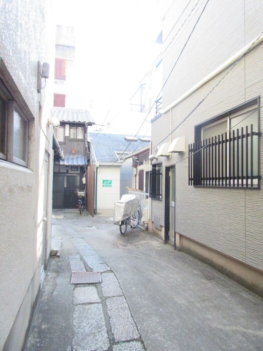 物件外観写真3　(周辺環境)