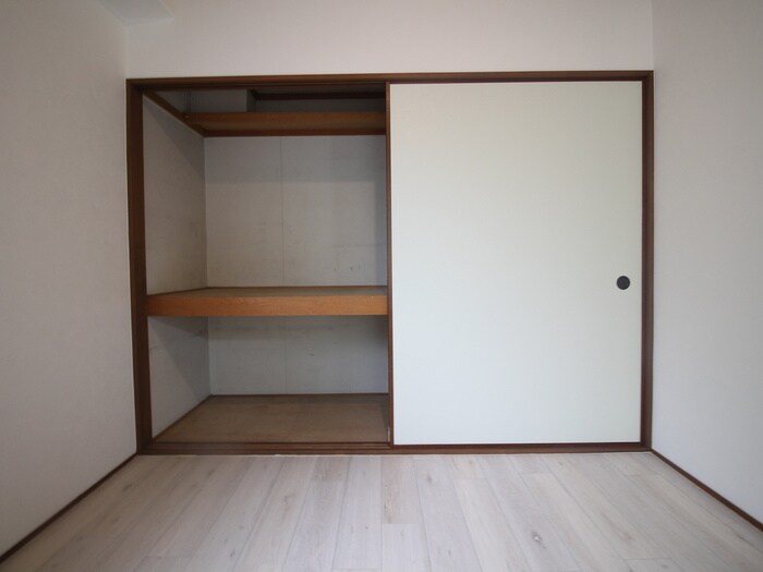 物件内観写真11　(収納)