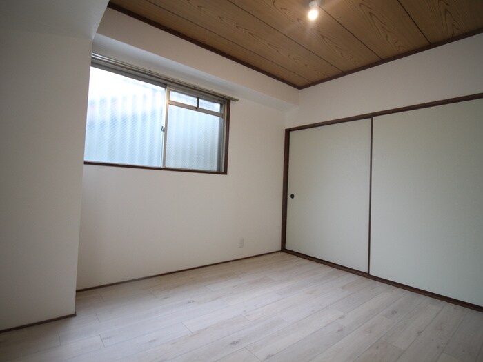 物件内観写真16　(居室)